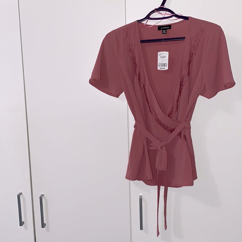 Le chateau wrap shirt with tie